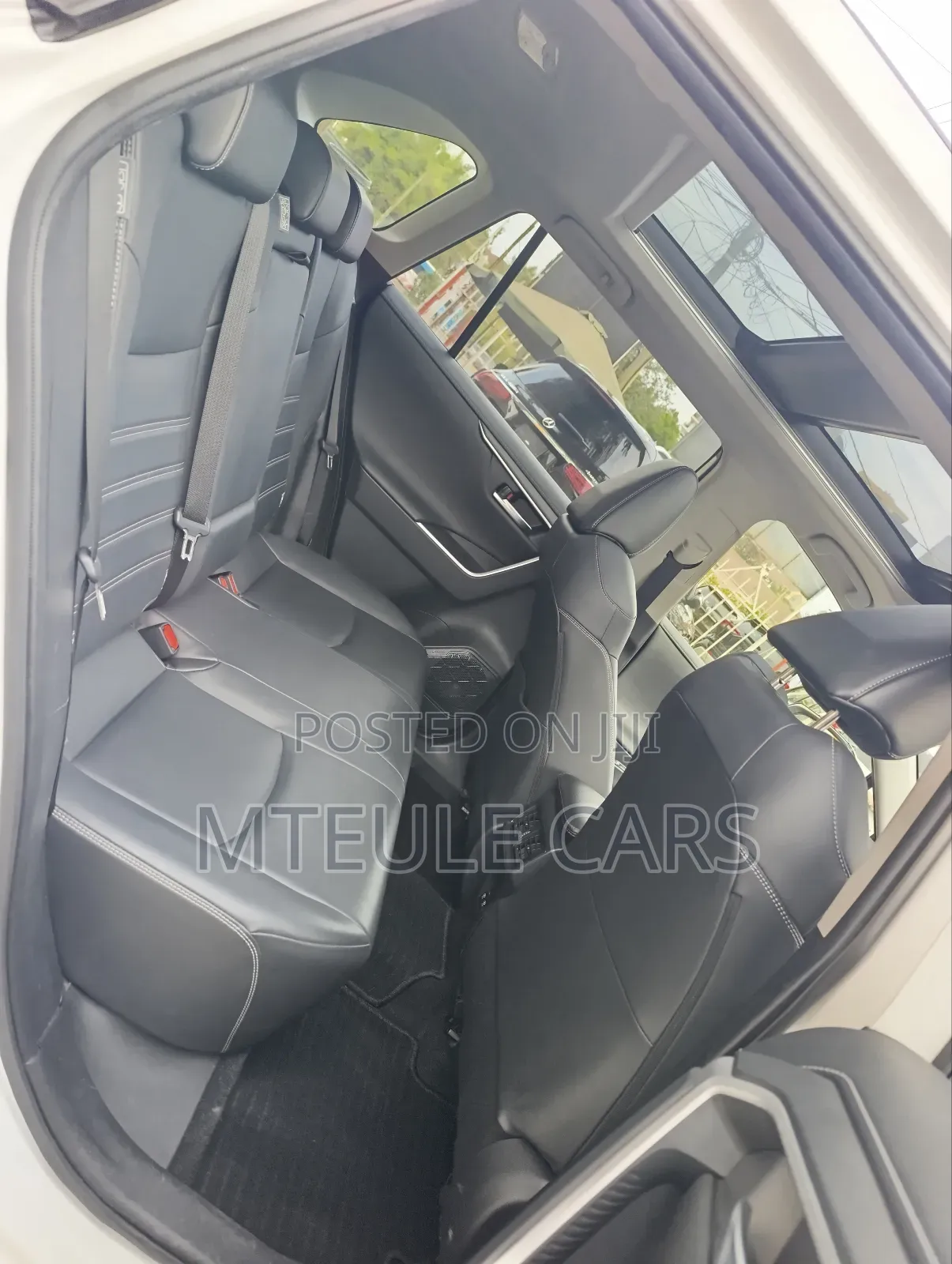 Toyota RAV4 2020 White