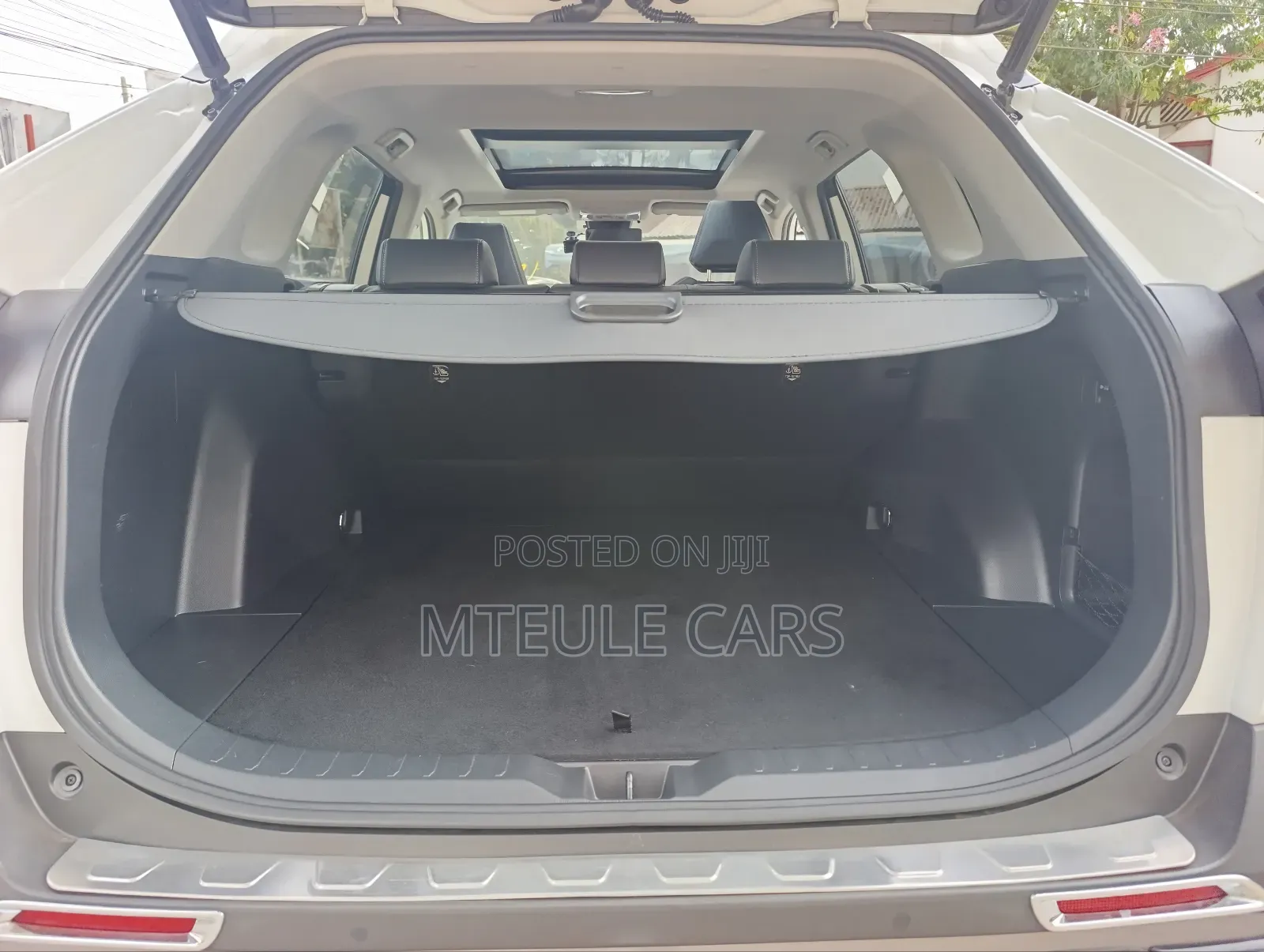 Toyota RAV4 2020 White