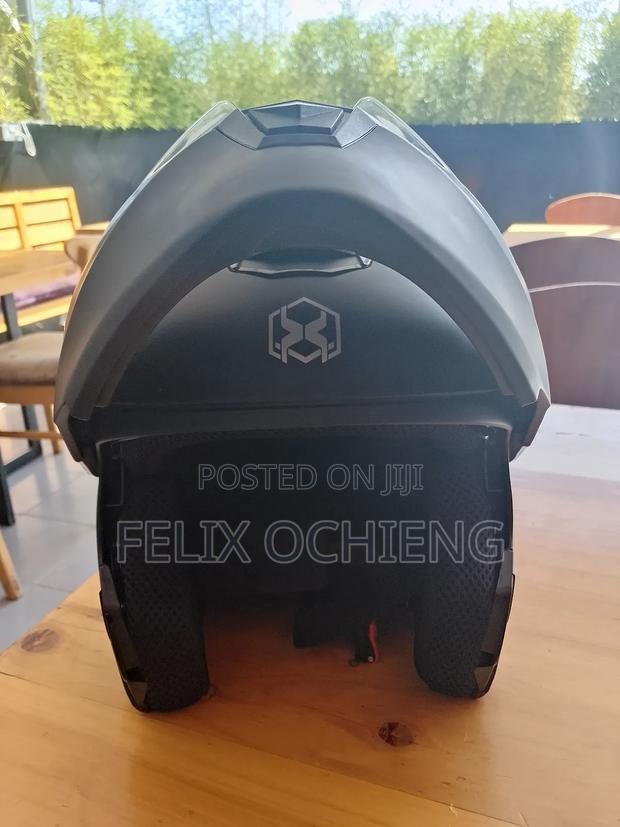 Motorcycle Helmet - thumbnail 4