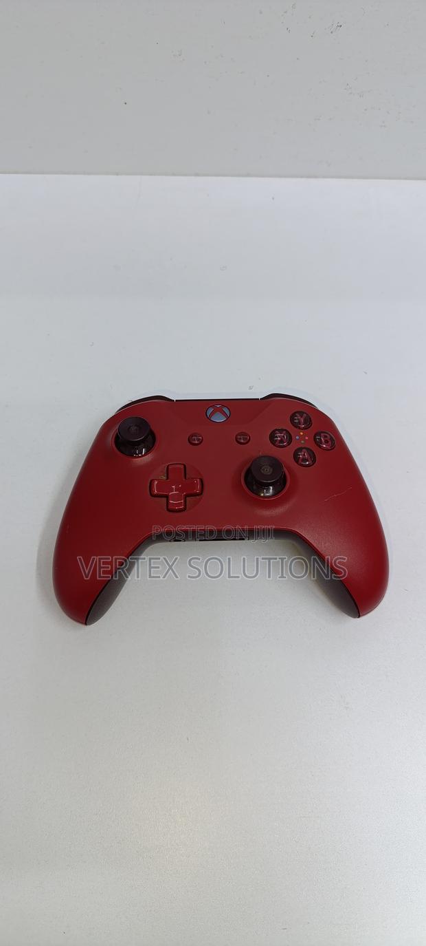 X Box 1s Series - main view