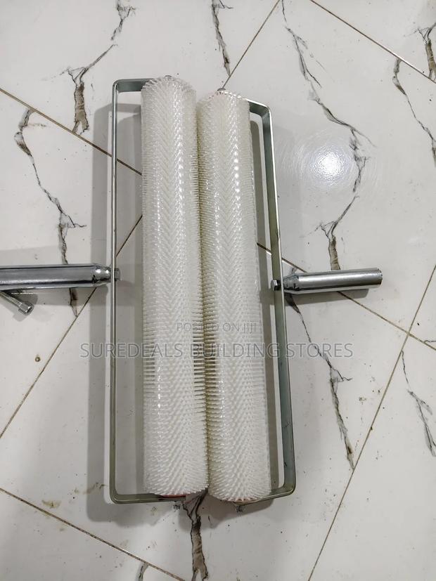 19 Inches Epoxy Spike Roller - main view