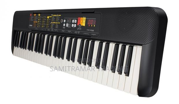 PSR-F52 Yamaha 61-Key Portable Keyboard for Beginners, Students