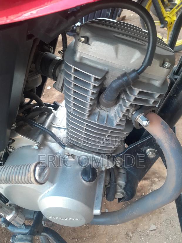 Honda CB 2024 Red - thumbnail 5