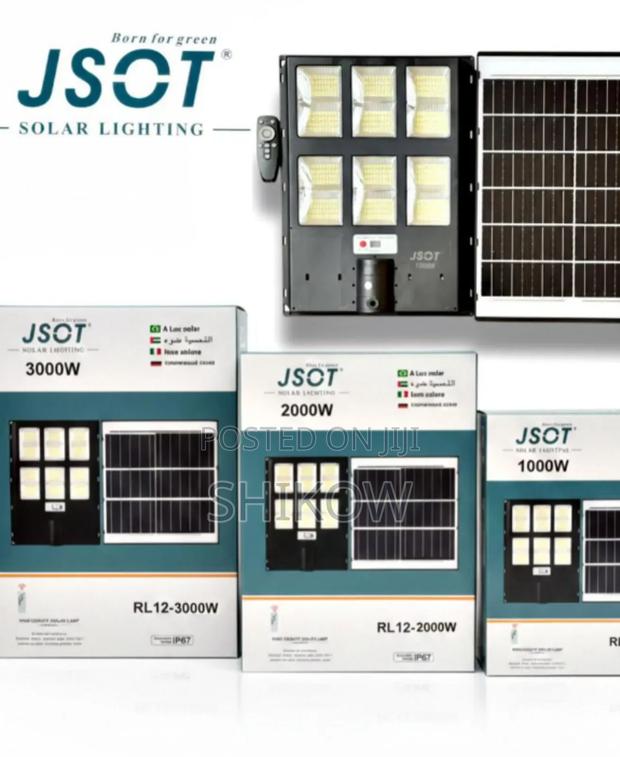 2000 Watts Solar Street Light - main view