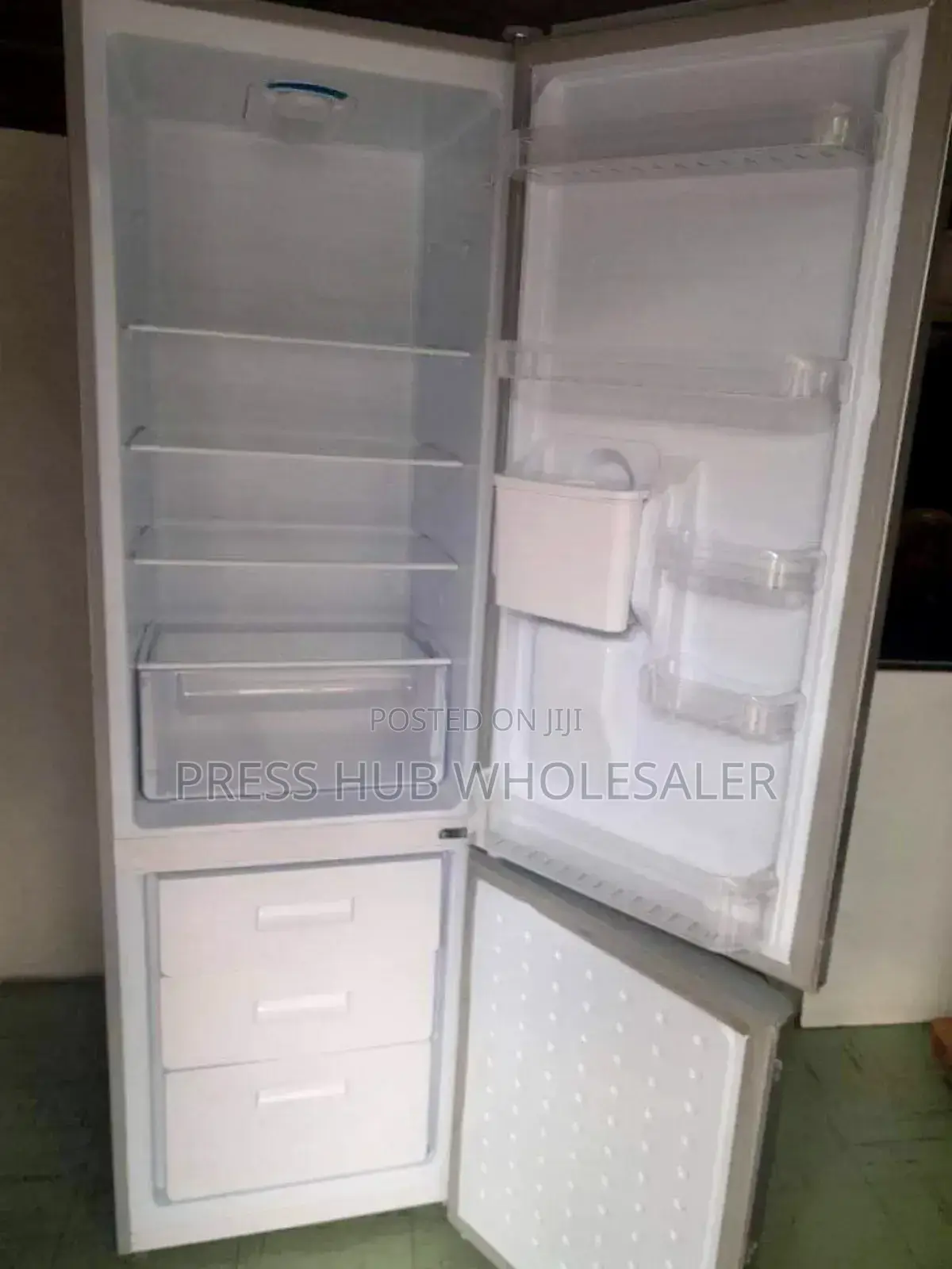 Decho Refrigerator 250litre