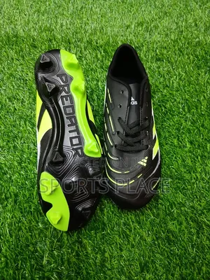 Adidas Preds Junior Football Kicks