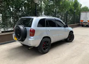 Toyota RAV4 Automatic 2000 Silver