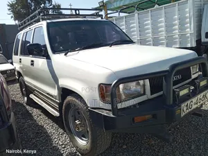 Isuzu Trooper 1998 White