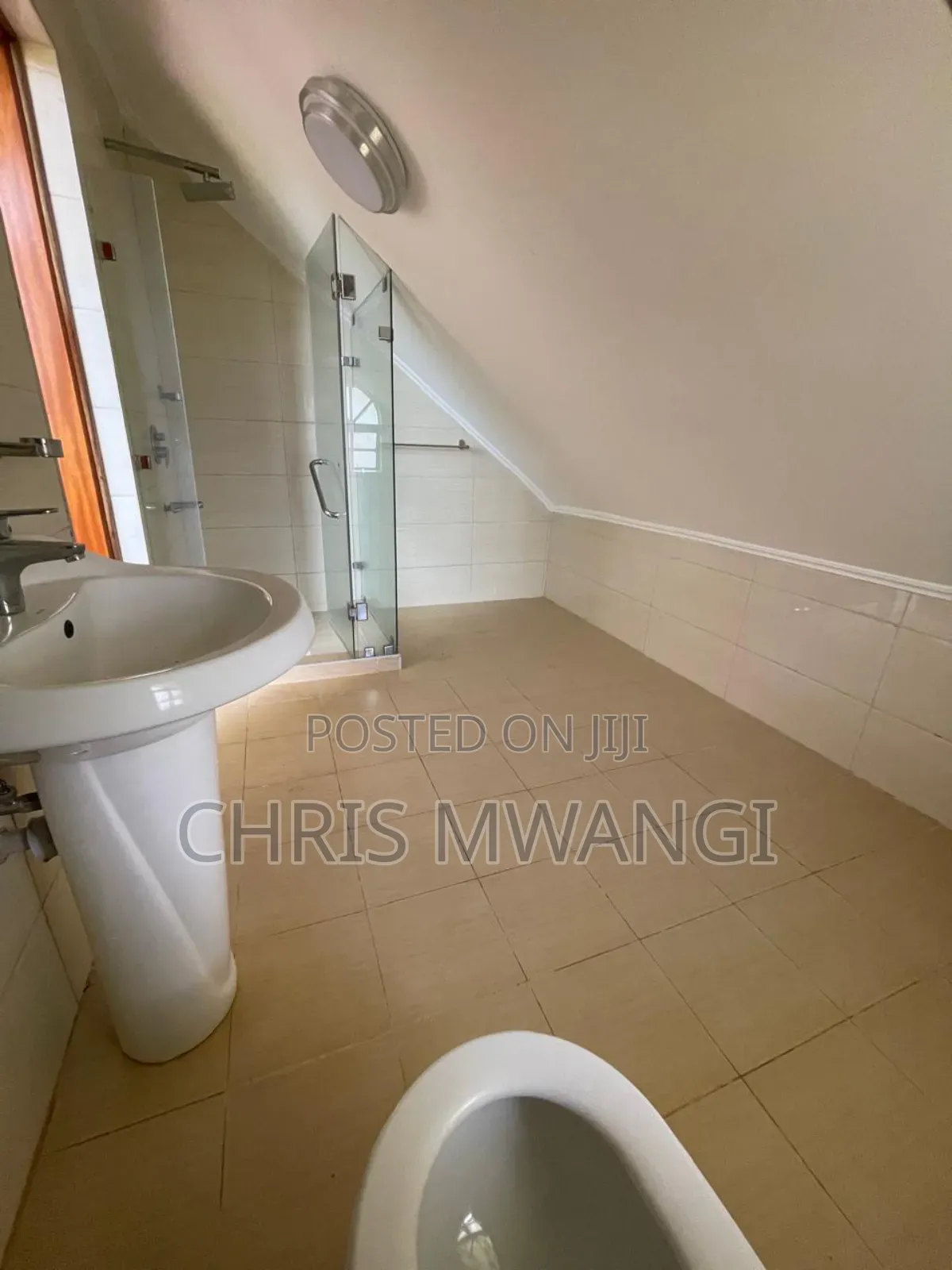 4bdrm Mansion in Runda Daisy Road for rent