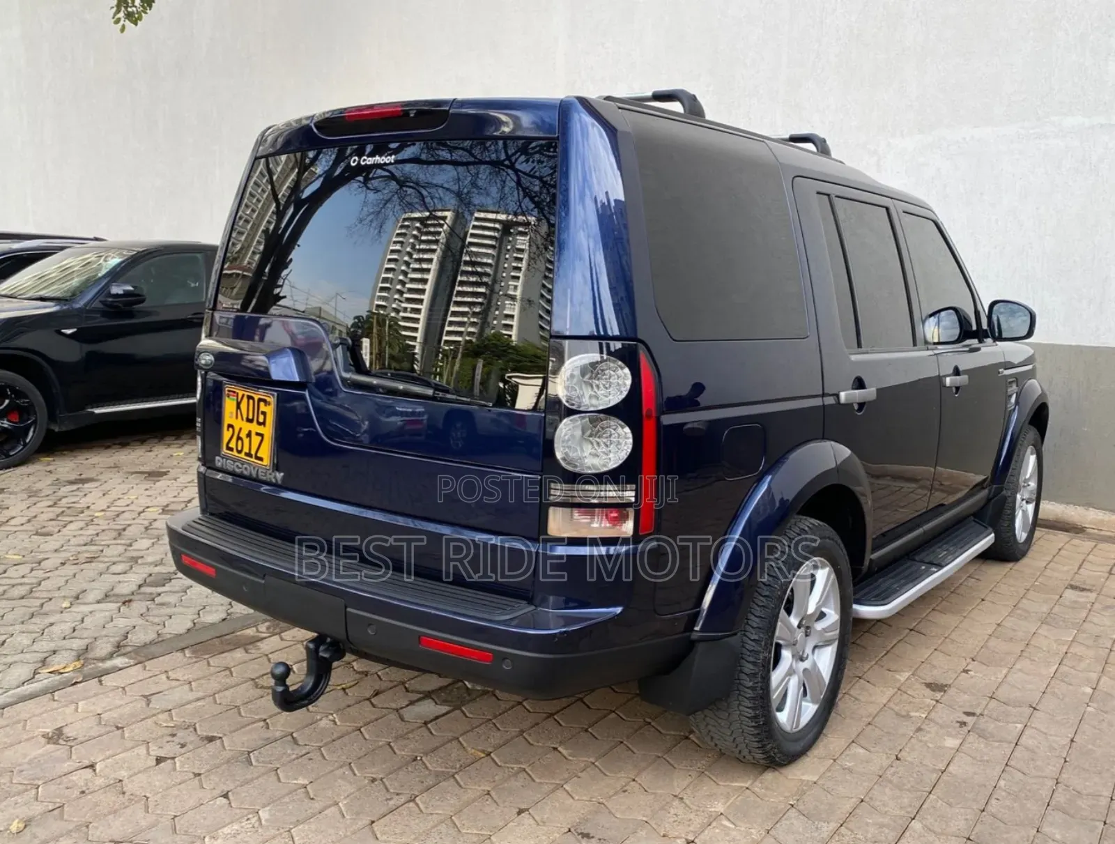 Land Rover Discovery 2015 Blue