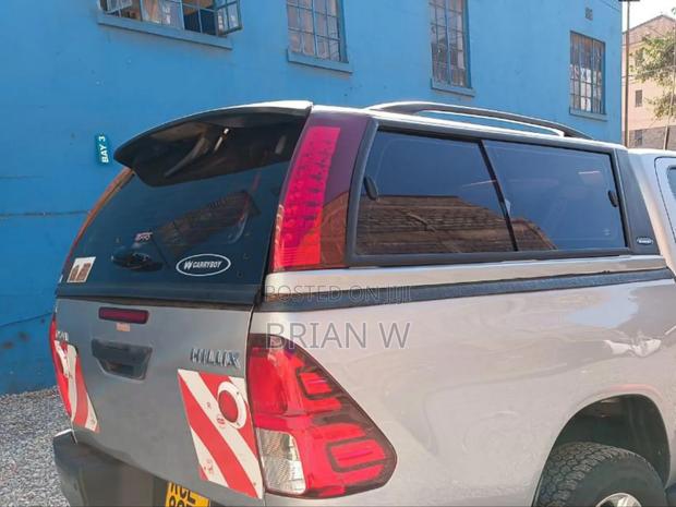 Toyota Hilux Carryboy - thumbnail 2