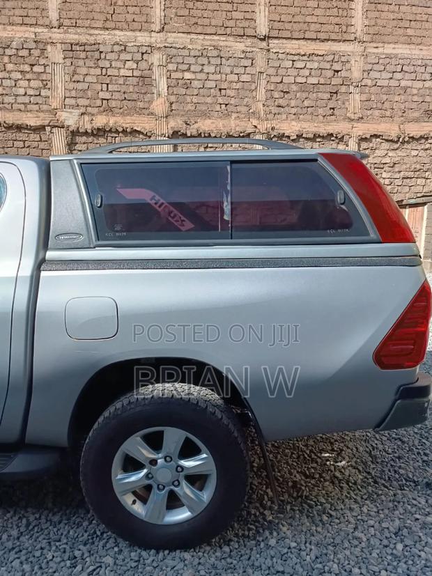 Toyota Hilux Carryboy - thumbnail 5