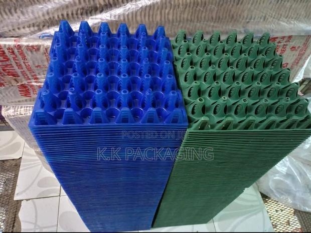 Commercial Trays