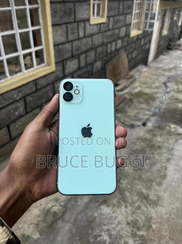 Apple iPhone 11 64 GB Blue - thumbnail 2