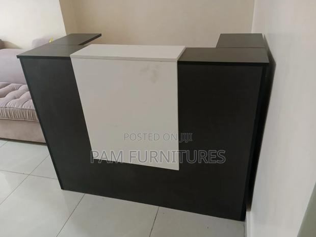 Super Standard Reception Desks - thumbnail 7