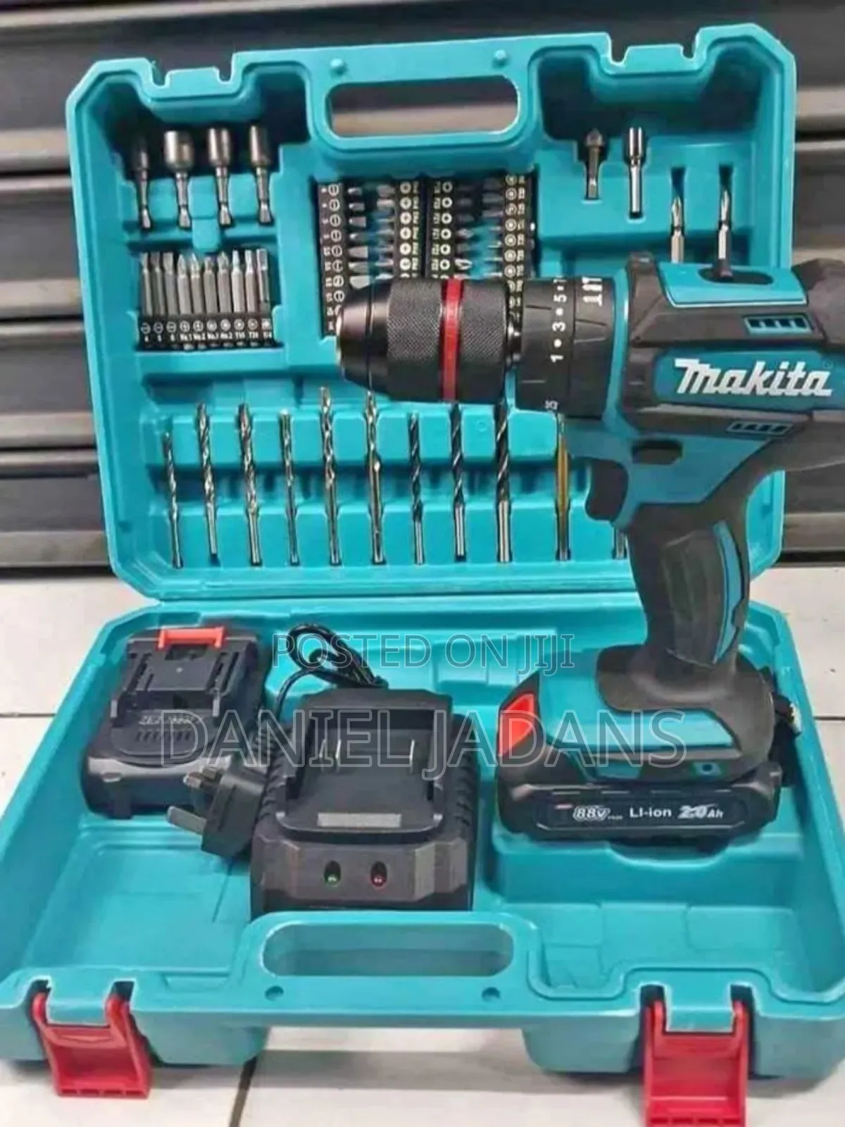 Makita 88v Cordless Drill Set