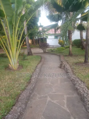 4bdrm House in Darad Behind, Ukunda for sale