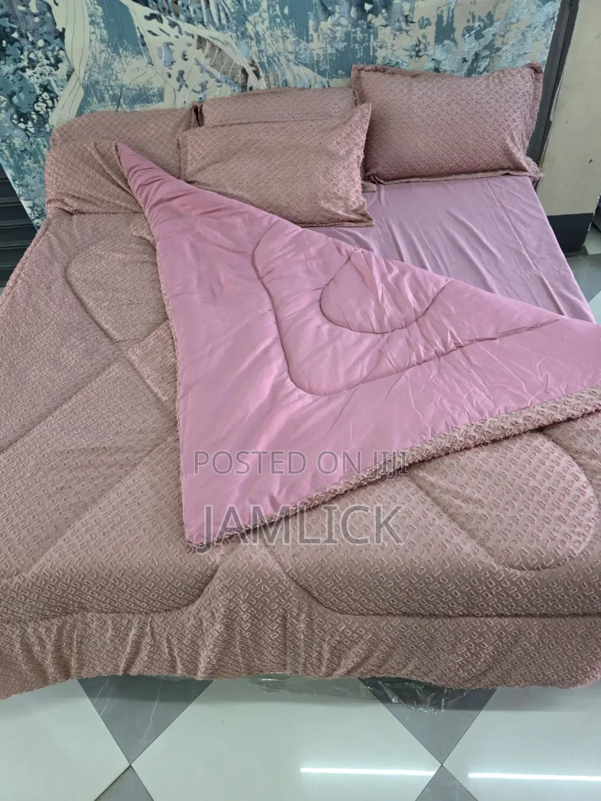 Tufted Duvet Set – 6×6 6×7, Bedsheet + Pillowcases