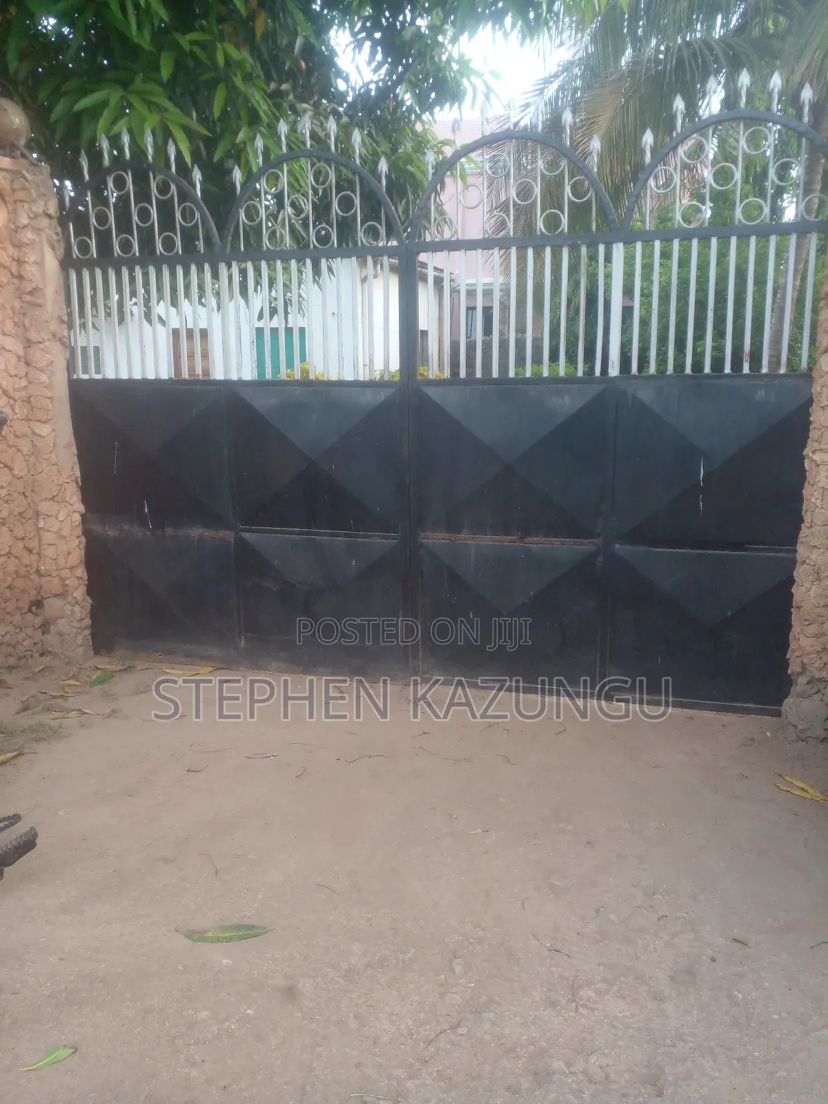 4bdrm House in Darad Behind, Ukunda for sale