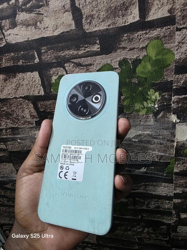 Tecno Spark 30C 128 GB Green - main view