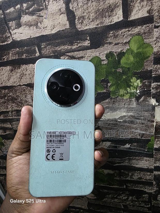 Tecno Spark 30C 128 GB Green - thumbnail 2