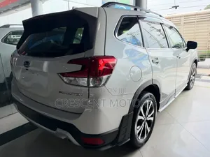 Subaru Forester 2019 White