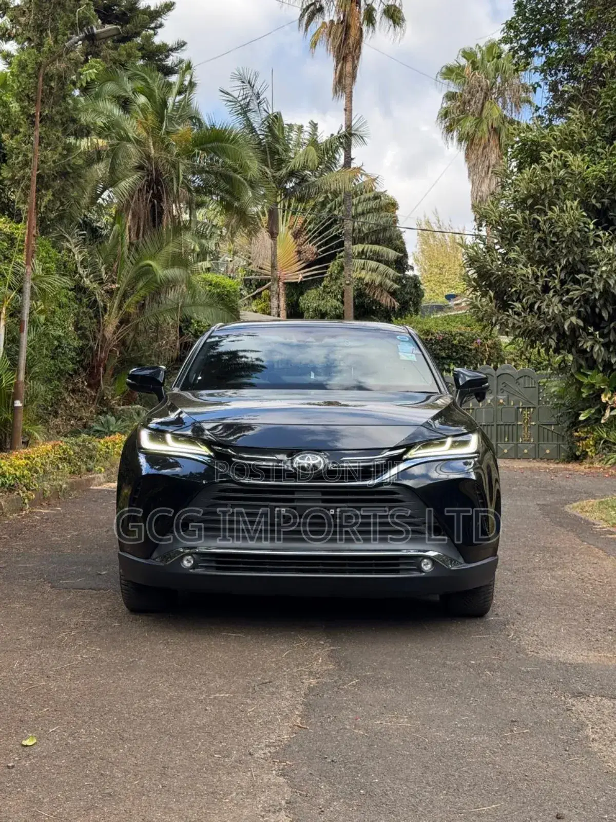 Toyota Harrier 2.0 2020 Black
