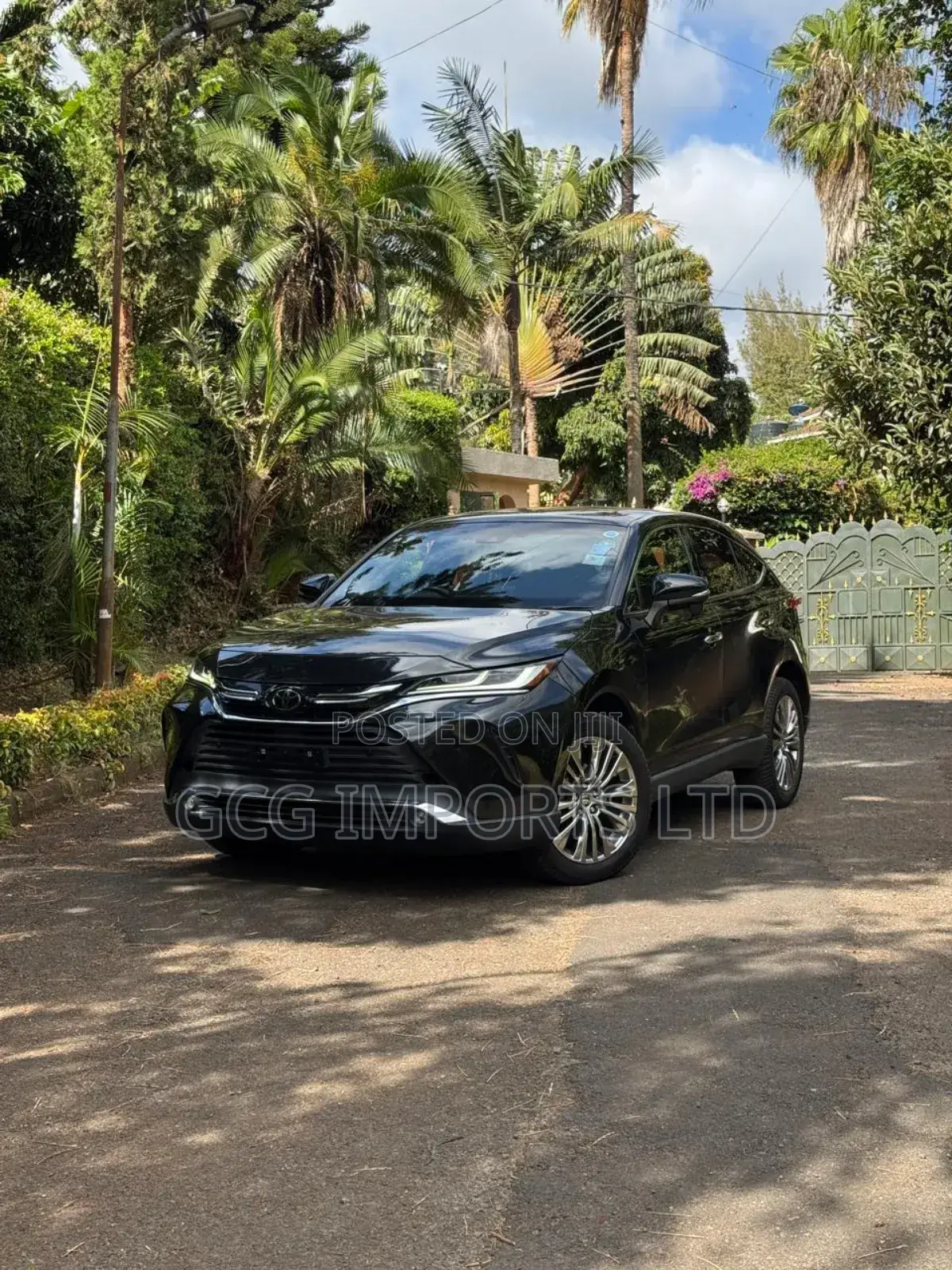 Toyota Harrier 2.0 2020 Black