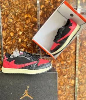 Jordan 1 Low Og *Bred* X Travis