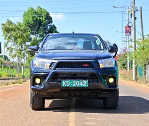 Toyota Hilux Revo Double Cab Deisel 2.4 AWD 2019 Black
