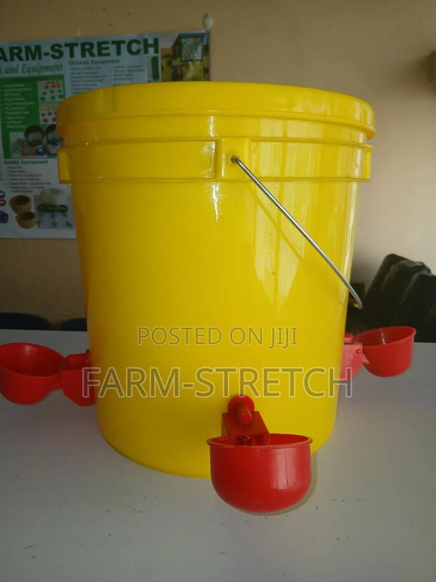 10 LTRS Chicken Drinking Bucket
