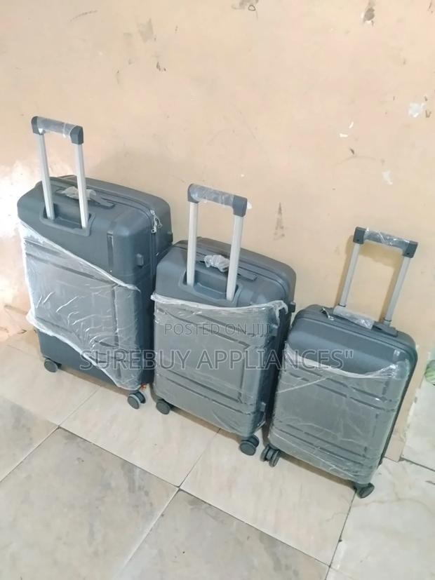 Heavy-Duty 3-Piece Rubber Luggage Set for Travel - thumbnail 3