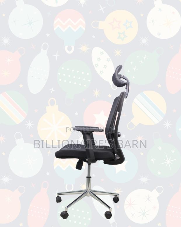 Black Ergonomic Work Chair •Neat Professional Look, Cool Mesh Backrest