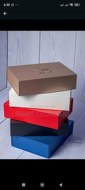 Magnetic Bow Luxurious  Gift Box - main view