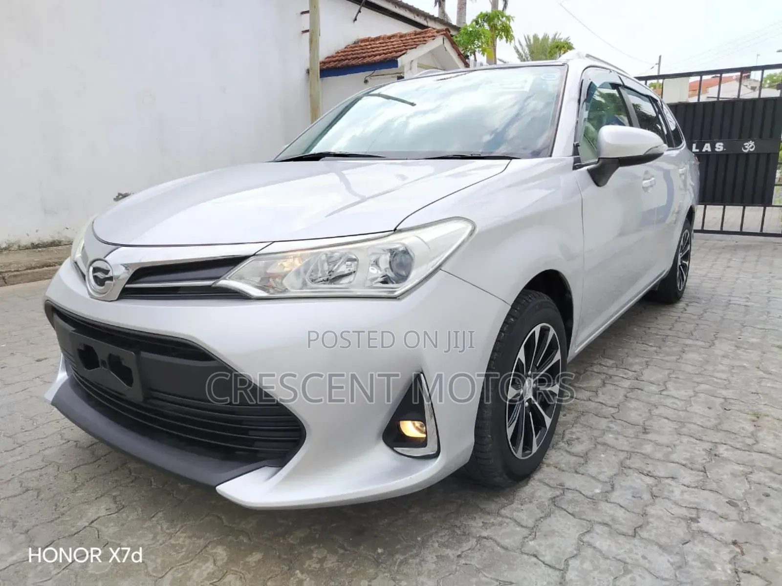 Toyota Corolla Fielder 2020 Silver