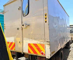 Mitsubishi Canter 4d34