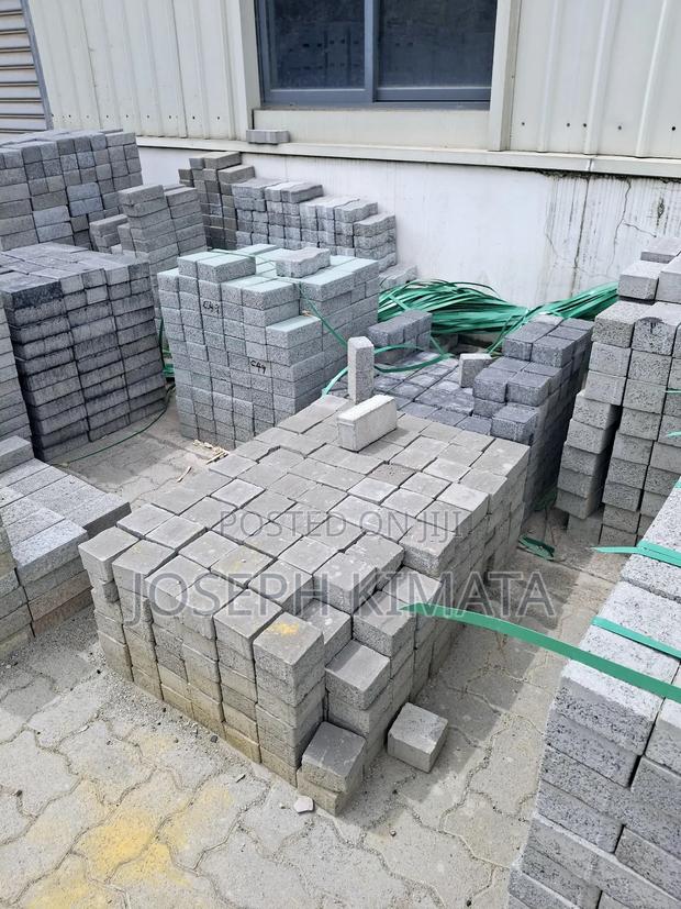 Cobblestones Natural