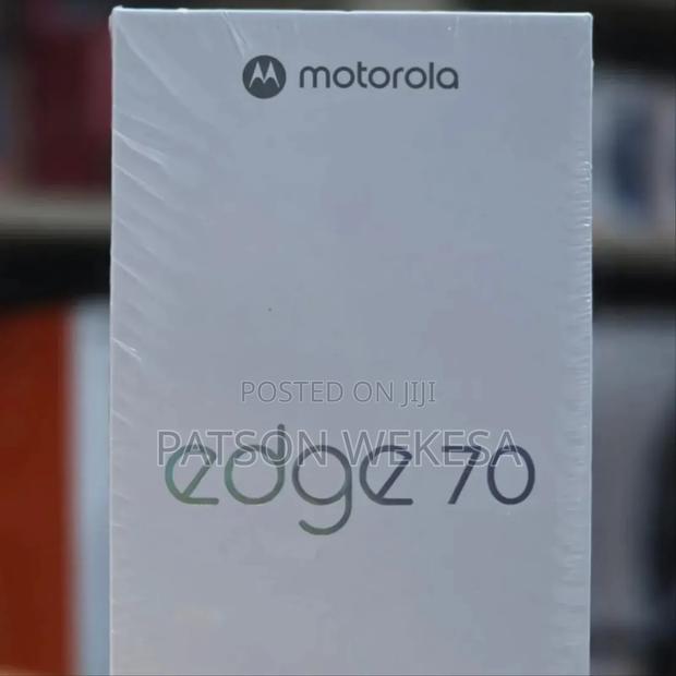 New Motorola Edge 70 512 GB Green - thumbnail 2