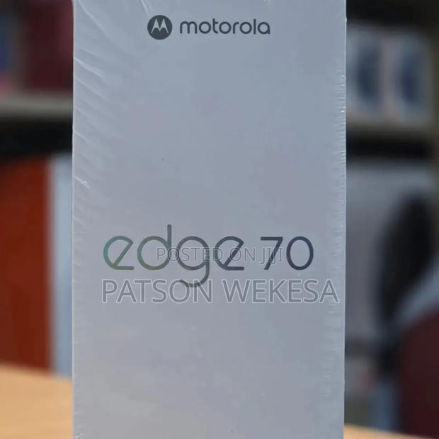 New Motorola Edge 70 512 GB Green