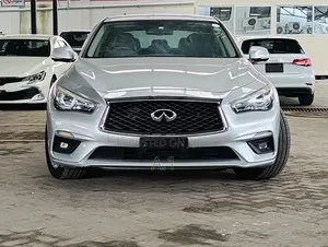 Nissan Skyline 2018 Silver