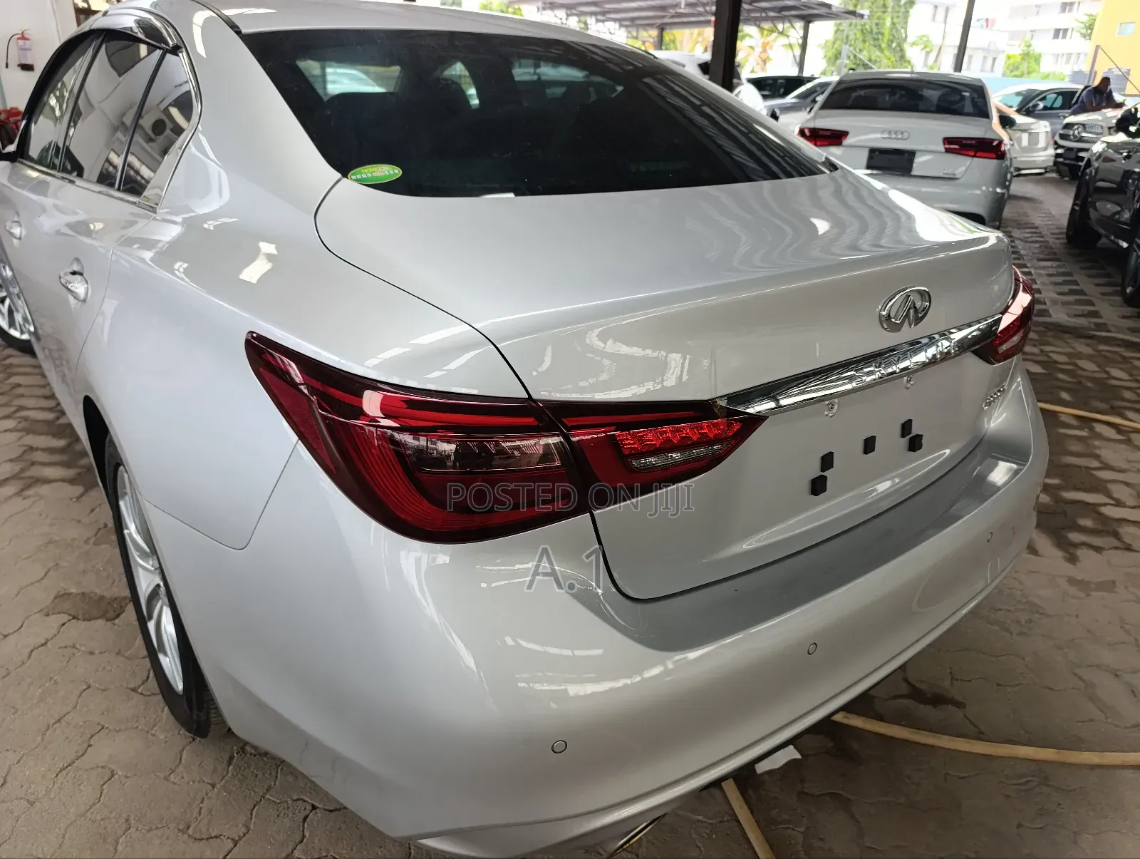 Nissan Skyline 2018 Silver