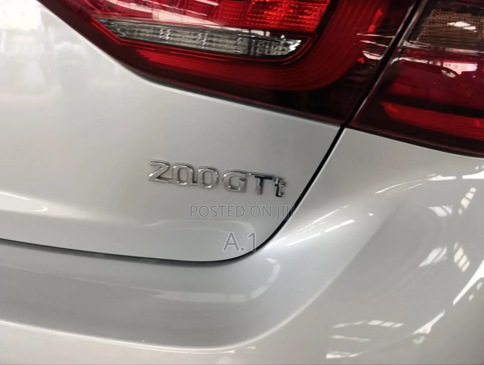 Nissan Skyline 2018 Silver
