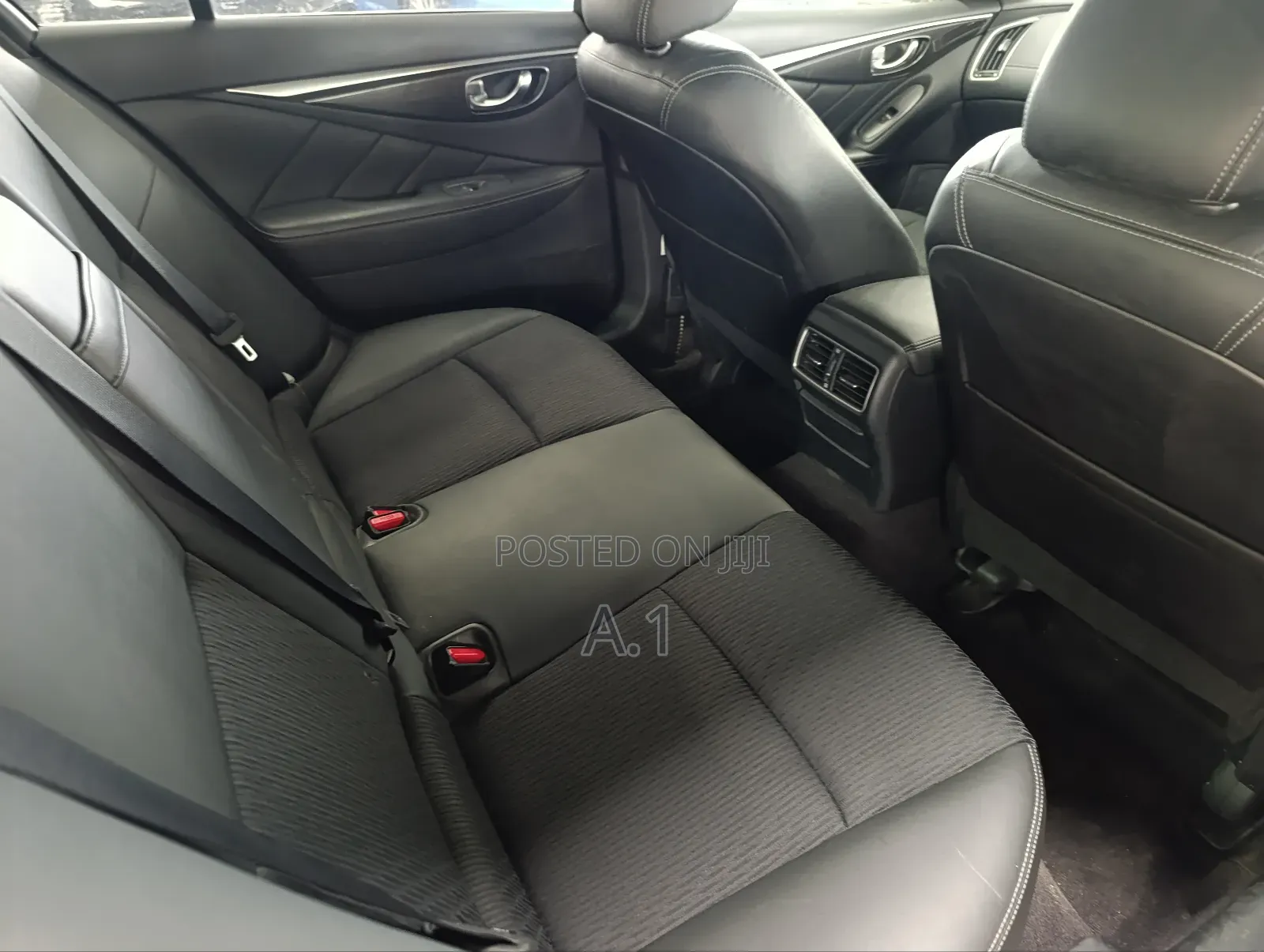 Nissan Skyline 2018 Silver