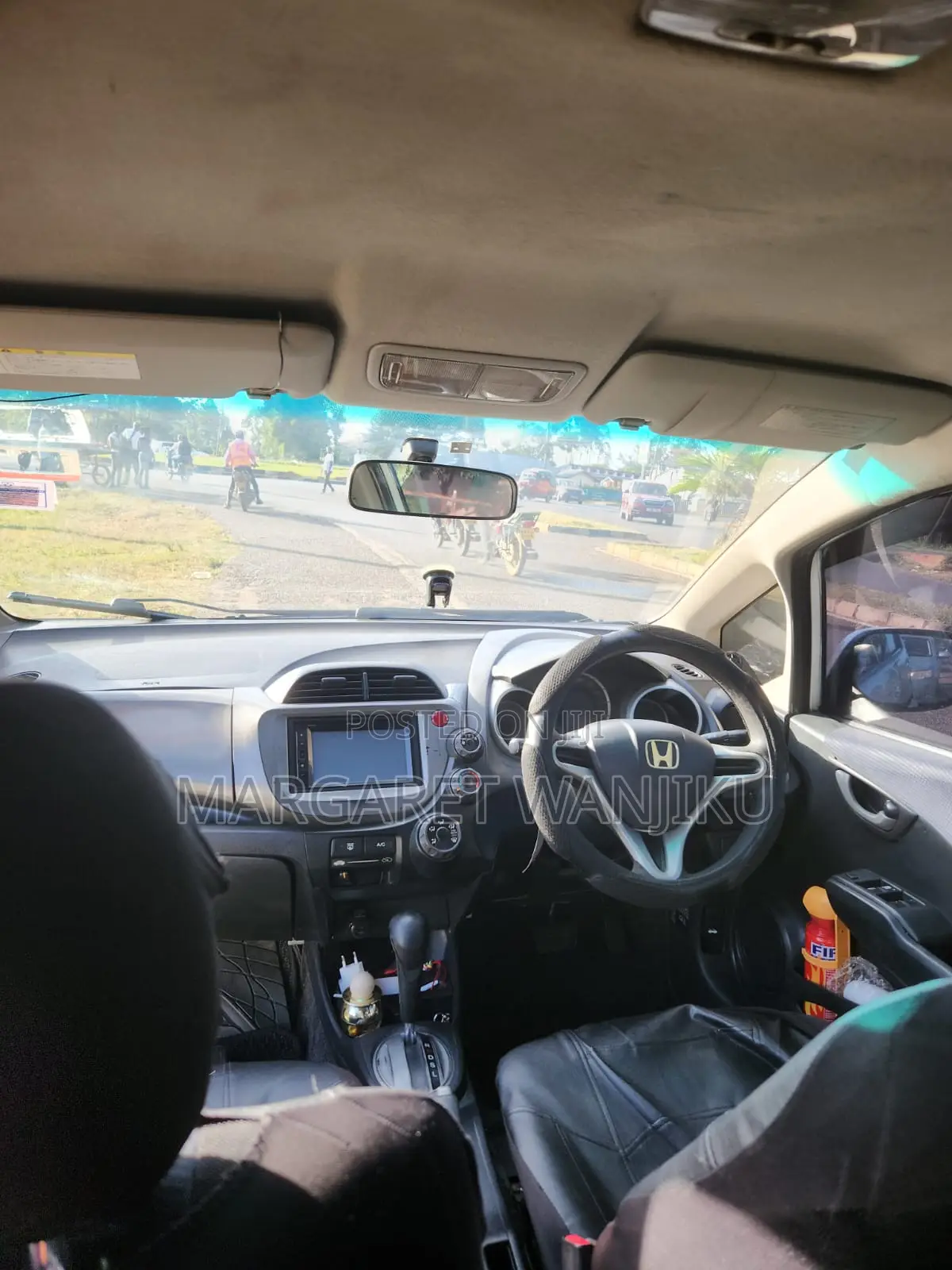 Honda Fit Automatic 2011 Pearl