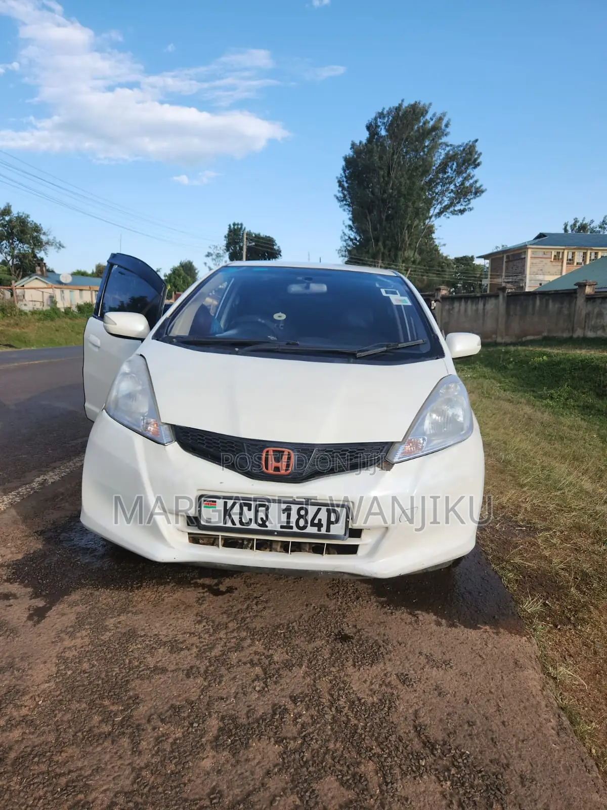 Honda Fit Automatic 2011 Pearl