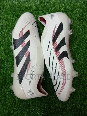 Predator Crimson Menace Laceless Football Boots