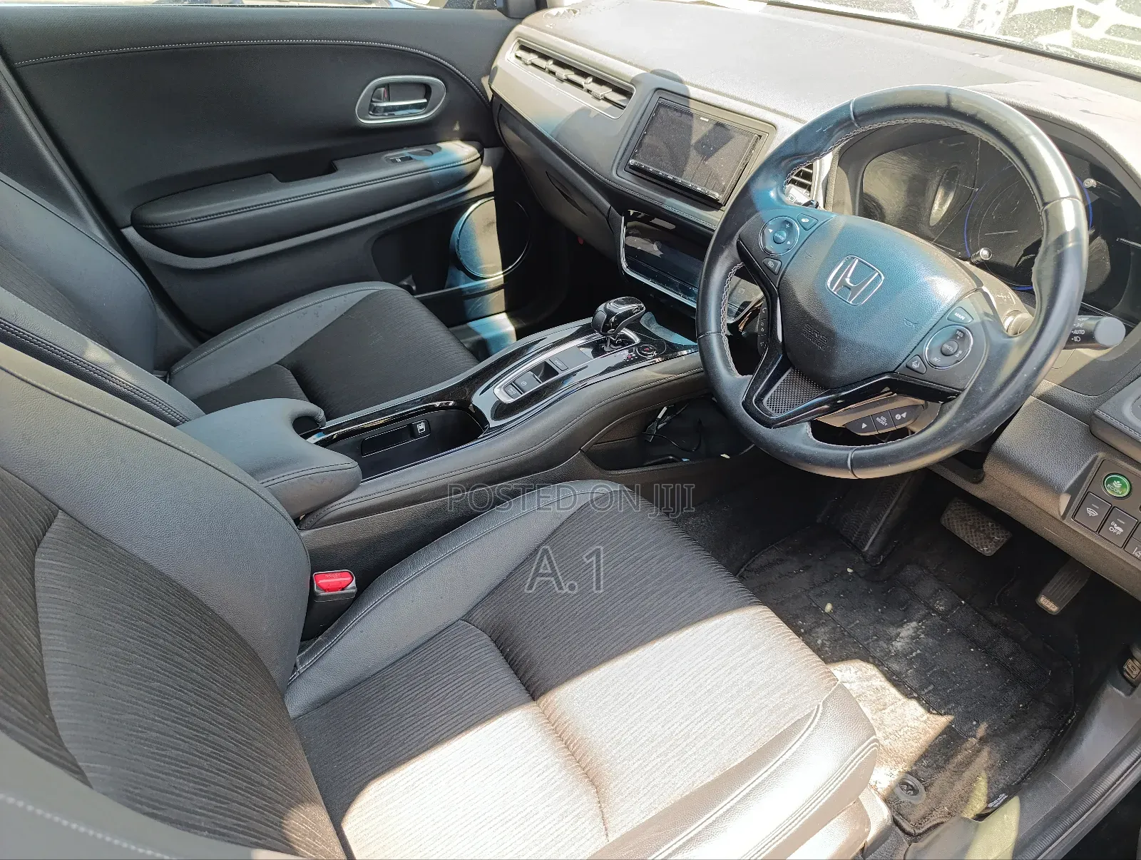 Honda Vezel 1.5 Hybrid 2WD 2019 Black