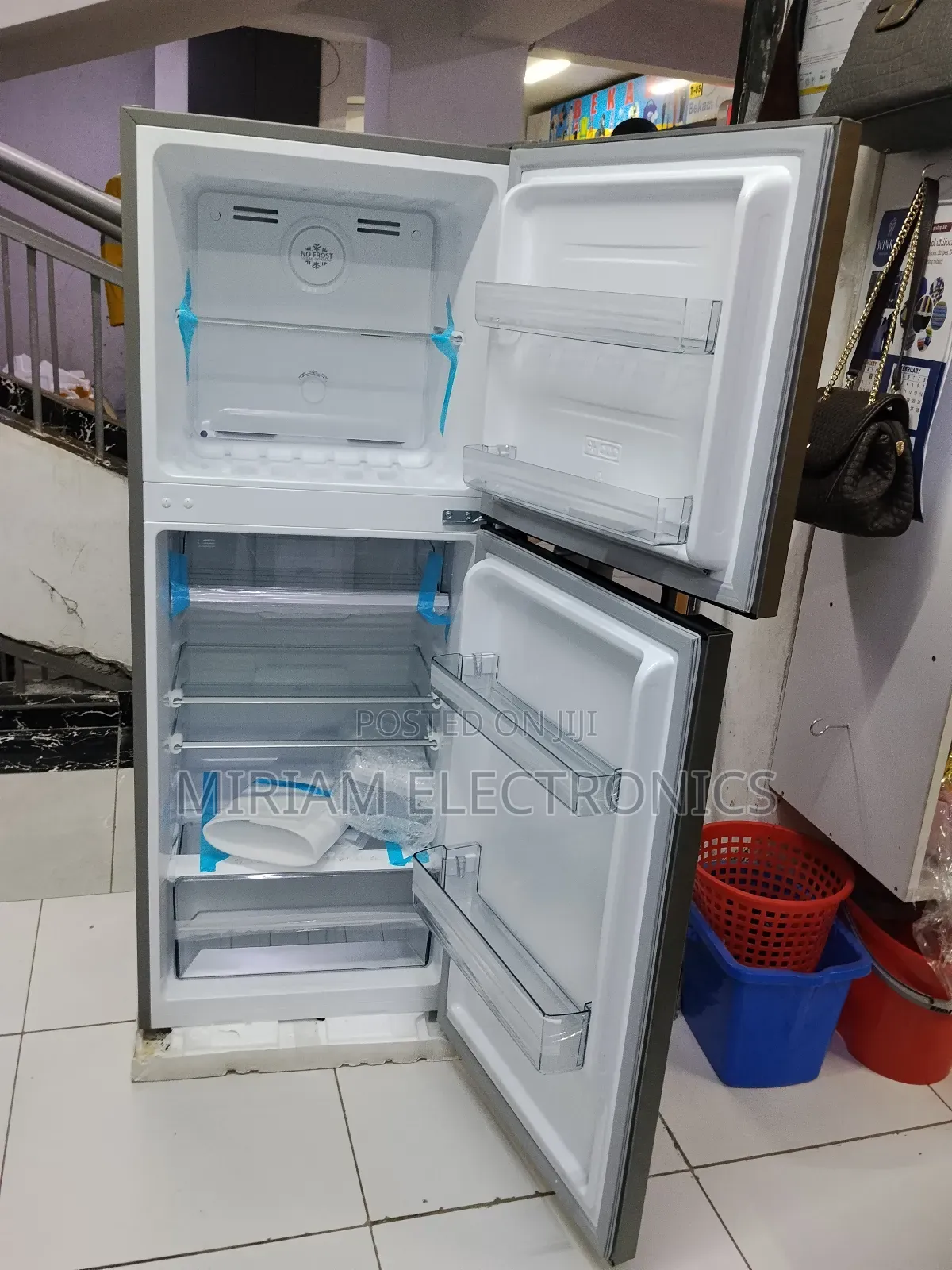 Mika Fridge, 2 Door Top Mount Freezer No Frost, 197l,