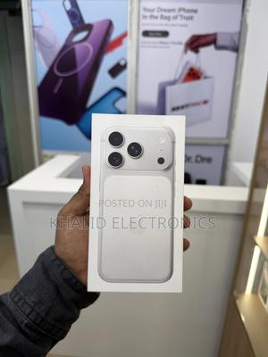 New Apple iPhone 17 Pro 512 GB Silver - main view