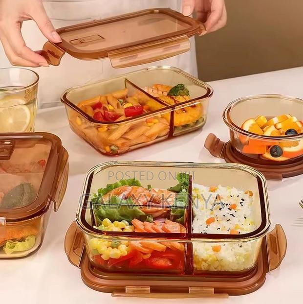Single Glass Dish,Partitioned Either in Two or Three Compartments.